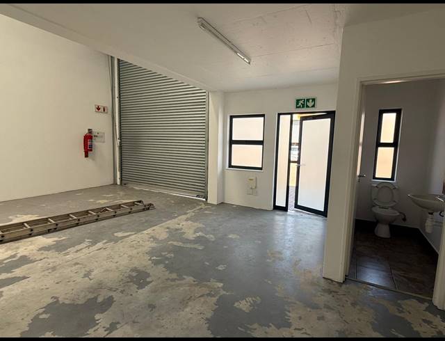147M² WAREHOUSE FOR SALE IN BARBEQUE DOWNS